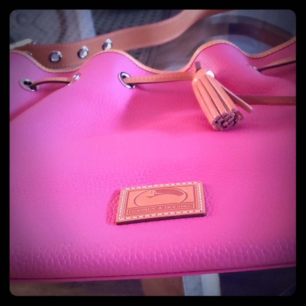 DOONEY&BOURKE HANDBAG